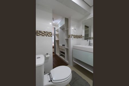 Apartamento à venda com 67m², 2 quartos e 1 vagaBanheiro da Suíte