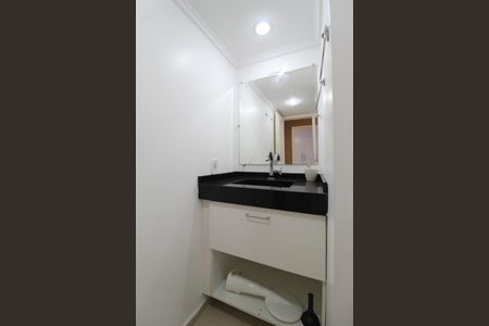 Apartamento à venda com 67m², 2 quartos e 1 vagaBanheiro Social