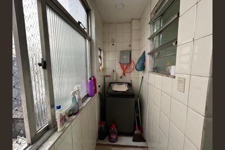 Apartamento à venda com 72m², 2 quartos e 1 vagaÁrea de Serviço