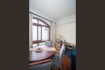 Apartamento à venda com 210m², 3 quartos e 2 vagas Apartamento à venda com 210m², 3 quartos e 2 vagasSala