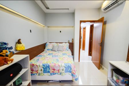 Apartamento à venda com 130m², 3 quartos e 2 vagasQuarto 1