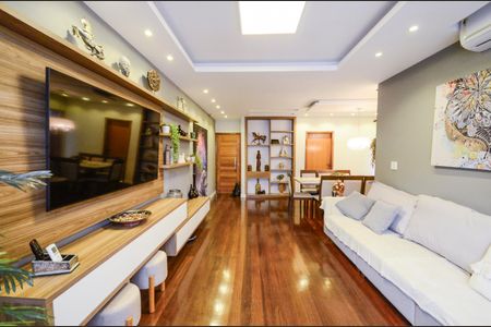 Apartamento à venda com 130m², 3 quartos e 2 vagasSala