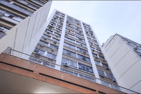 Apartamento à venda com 130m², 3 quartos e 2 vagasFachada