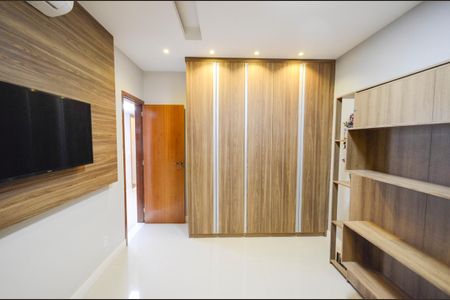 Apartamento à venda com 130m², 3 quartos e 2 vagasQuarto 2