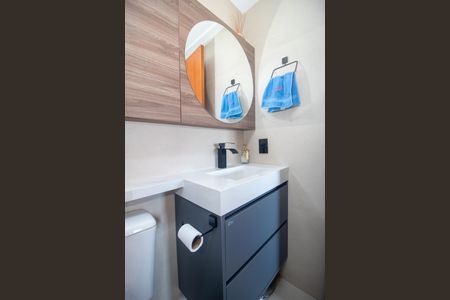 Apartamento à venda com 52m², 2 quartos e 2 vagas Apartamento à venda com 52m², 2 quartos e 2 vagasBanheiro