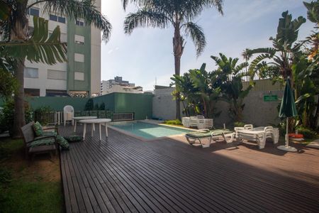 Apartamento à venda com 52m², 2 quartos e 2 vagas Apartamento à venda com 52m², 2 quartos e 2 vagasÁrea comum - Piscina