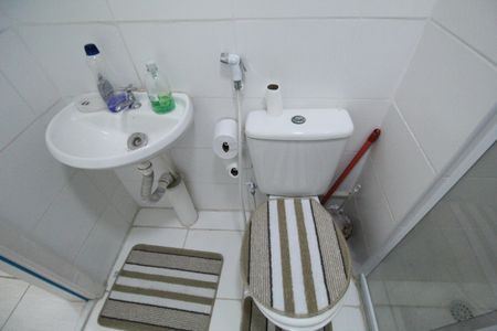 Apartamento à venda com 67m², 2 quartos e 2 vagasBanheiro da suíte