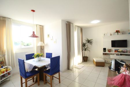 Apartamento à venda com 67m², 2 quartos e 2 vagasSala 