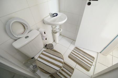 Apartamento à venda com 67m², 2 quartos e 2 vagasBanheiro social