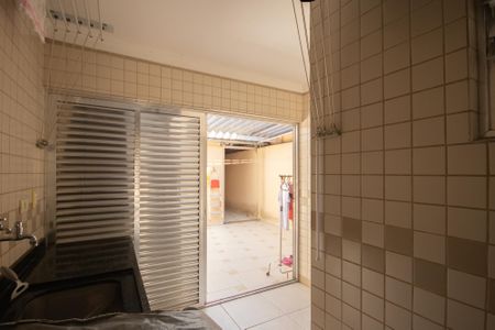 Casa à venda com 188m², 4 quartos e 4 vagas Casa à venda com 188m², 4 quartos e 4 vagasÁrea de Serviço