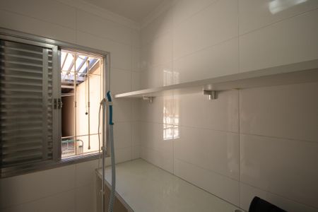 Casa à venda com 188m², 4 quartos e 4 vagas Casa à venda com 188m², 4 quartos e 4 vagasQuarto de serviço