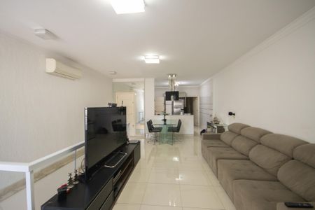 Casa à venda com 188m², 4 quartos e 4 vagas Casa à venda com 188m², 4 quartos e 4 vagasSala