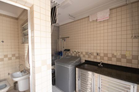 Casa à venda com 188m², 4 quartos e 4 vagas Casa à venda com 188m², 4 quartos e 4 vagasÁrea de Serviço