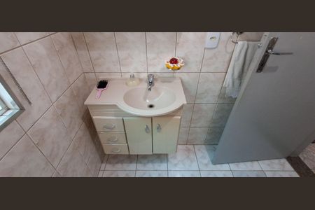 Casa à venda com 225m², 2 quartos e 4 vagas Casa à venda com 225m², 2 quartos e 4 vagasBanheiro Social