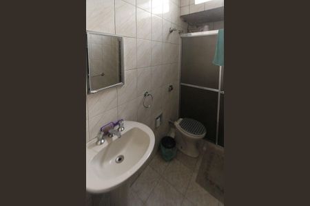 Apartamento à venda com 82m², 2 quartos e 1 vaga Apartamento à venda com 82m², 2 quartos e 1 vagaBanheiro