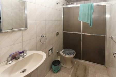 Apartamento à venda com 82m², 2 quartos e 1 vaga Apartamento à venda com 82m², 2 quartos e 1 vagaBanheiro