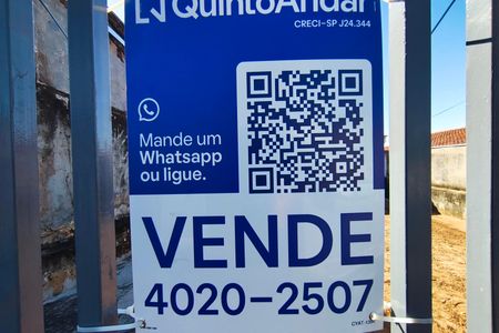 Casa à venda com 160m², 1 quarto e 2 vagas Casa à venda com 160m², 1 quarto e 2 vagasPlaca