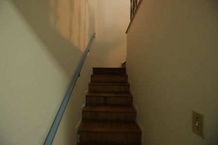 Casa à venda com 290m², 4 quartos e 1 vagaEscadas