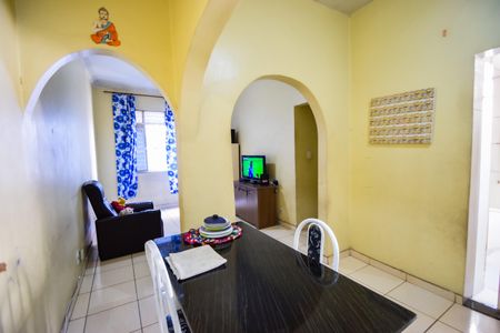 Apartamento à venda com 60m², 2 quartos e 1 vaga Apartamento à venda com 60m², 2 quartos e 1 vagaSala