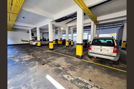 Apartamento à venda com 60m², 2 quartos e 1 vaga Apartamento à venda com 60m², 2 quartos e 1 vagaGaragem