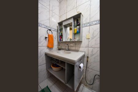 Apartamento à venda com 60m², 2 quartos e 1 vaga Apartamento à venda com 60m², 2 quartos e 1 vagaBanheiro