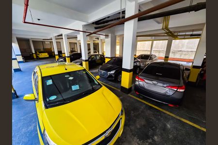 Apartamento à venda com 60m², 2 quartos e 1 vaga Apartamento à venda com 60m², 2 quartos e 1 vagaGaragem