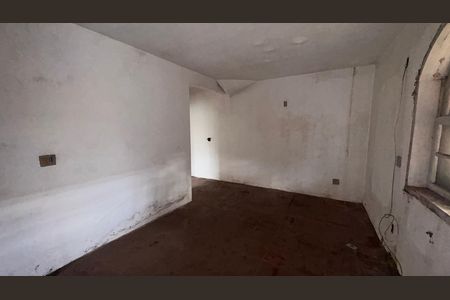 Casa à venda com 270m², 5 quartos e 12 vagas Casa à venda com 270m², 5 quartos e 12 vagasSala Casa 2