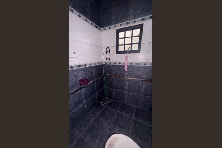 Casa à venda com 270m², 5 quartos e 12 vagas Casa à venda com 270m², 5 quartos e 12 vagasBanheiro da Suíte Casa 1