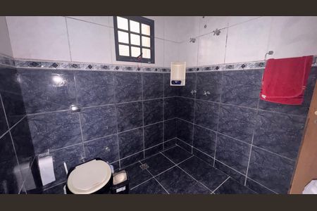 Casa à venda com 270m², 5 quartos e 12 vagas Casa à venda com 270m², 5 quartos e 12 vagasBanheiro Casa 1
