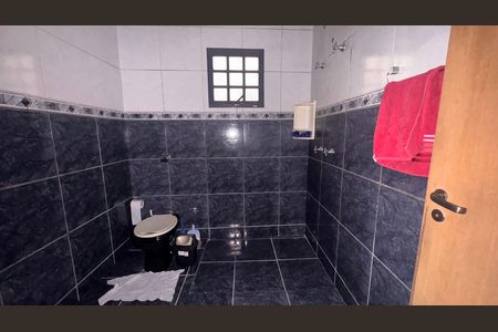 Casa à venda com 270m², 5 quartos e 12 vagas Casa à venda com 270m², 5 quartos e 12 vagasBanheiro Casa 1