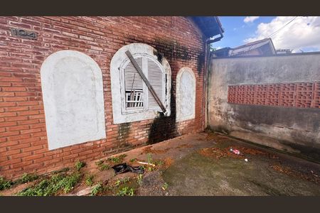 Casa à venda com 270m², 5 quartos e 12 vagas Casa à venda com 270m², 5 quartos e 12 vagasQuintal Frente Casa 2