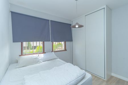 Casa à venda com 360m², 4 quartos e 4 vagas Casa à venda com 360m², 4 quartos e 4 vagasSuíte