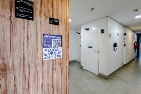 Apartamento para alugar com 53m², 1 quarto e 2 vagasÁrea comum - Plaquinha