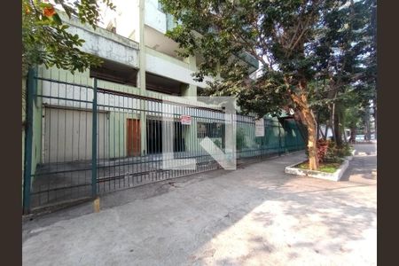 Apartamento para alugar com 71m², 2 quartos e 1 vaga Apartamento para alugar com 71m², 2 quartos e 1 vagaFachada