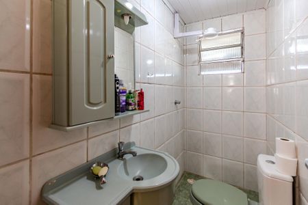 Casa à venda com 106m², 2 quartos e 5 vagas Casa à venda com 106m², 2 quartos e 5 vagasBanheiro Social