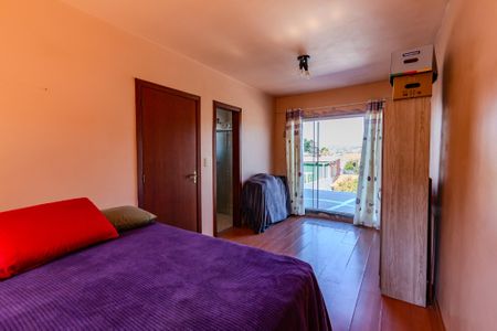 Casa à venda com 106m², 2 quartos e 5 vagas Casa à venda com 106m², 2 quartos e 5 vagasSuíte
