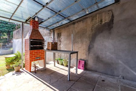 Casa à venda com 106m², 2 quartos e 5 vagas Casa à venda com 106m², 2 quartos e 5 vagasQuintal