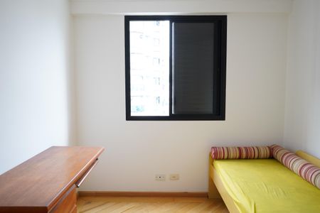 Apartamento à venda com 83m², 3 quartos e 2 vagasQuarto 2