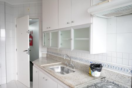 Apartamento à venda com 83m², 3 quartos e 2 vagasCozinha