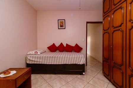 Casa à venda com 140m², 3 quartos e 2 vagasQuarto 2