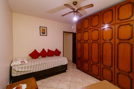 Casa à venda com 140m², 3 quartos e 2 vagasQuarto 2