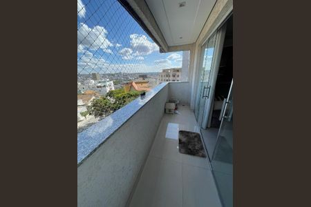 Apartamento à venda com 90m², 3 quartos e 3 vagas