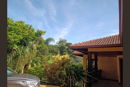 Casa de condomínio à venda com 486m², 4 quartos e sem vaga