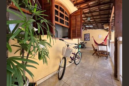 Casa à venda com 160m², 2 quartos e 3 vagas
