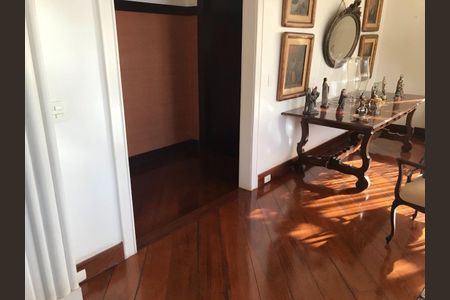 Apartamento à venda com 375m², 4 quartos e 3 vagas