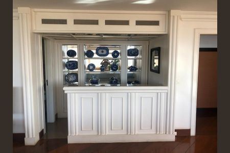 Apartamento à venda com 375m², 4 quartos e 3 vagas