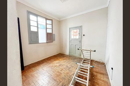 Casa à venda com 347m², 3 quartos e 1 vaga