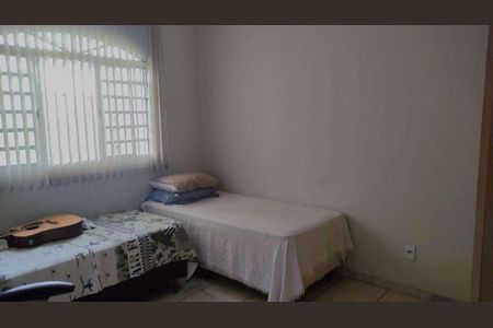 Casa à venda com 144m², 3 quartos e 2 vagas