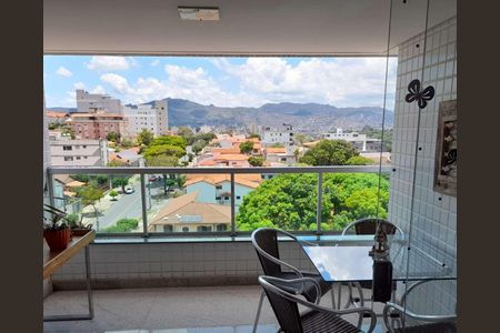 Apartamento à venda com 265m², 3 quartos e 3 vagas
