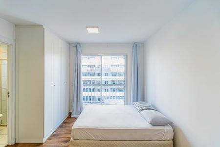 Casa para alugar com 270m², 0 quarto e 2 vagas Casa para alugar com 270m², 0 quarto e 2 vagasStudio